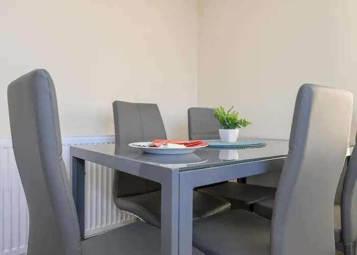 Lower Wortley 3 - Couples Haven With A Shared Kitchen - Pass The Keys 公寓 *