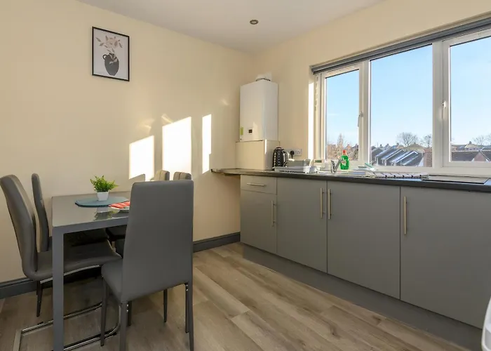 Lower Wortley 3 - Couples Haven With A Shared Kitchen - Pass The Keys 公寓 利兹